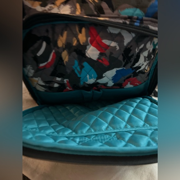 Vera Bradley backpack with no noticeable wear. Excellent condition. - Picture 7 of 14